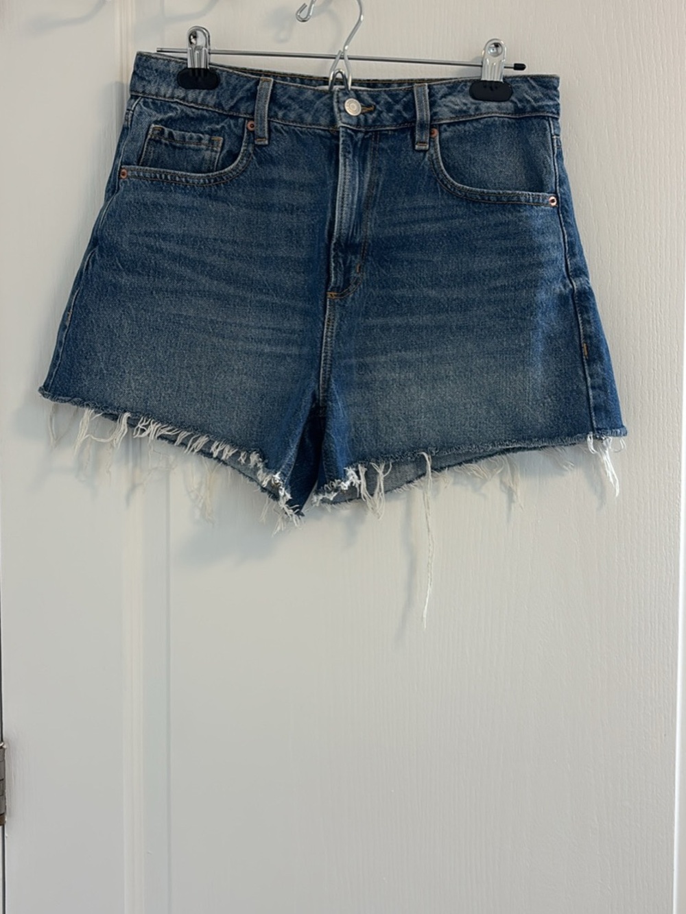 Dynamite “Ella” Denim Shorts Size 28
